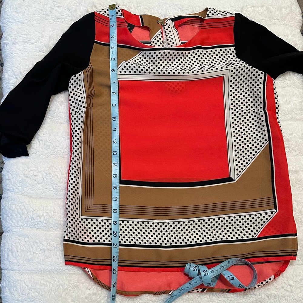 MNG Collection Geometric Pattern Blouse - Picture 6 of 9
